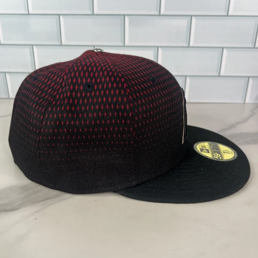 Arizona‎ Diamondbacks Hat Cap Fitted Mens 7 1/2 Black Red MLB Baseball New Era